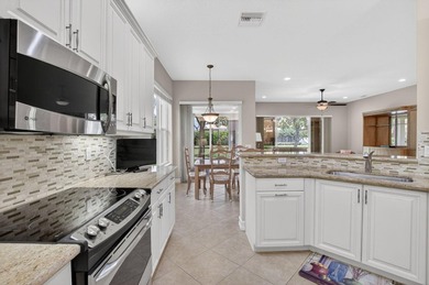 Welcome to this beautifully maintained 3-bedroom, 2.5-bath - photo 6