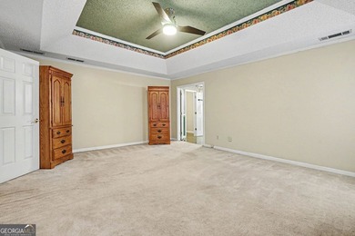 Welcome home to this exquisitely designed Classic Traditional - photo 31