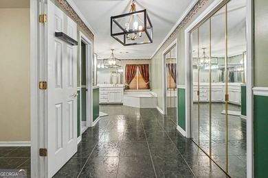 Welcome home to this exquisitely designed Classic Traditional - photo 33