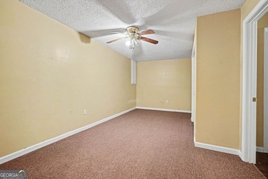 Welcome home to this exquisitely designed Classic Traditional - photo 43