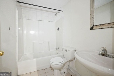 Welcome home to this exquisitely designed Classic Traditional - photo 44