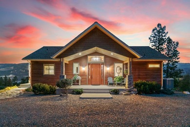 Lake Roosevelt Home For Sale in Kettle Falls Washington