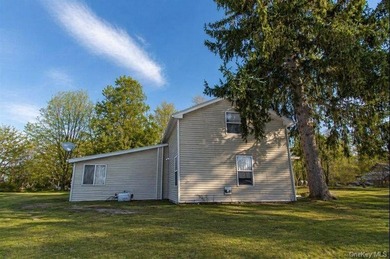 3-bedroom, 2-bath contemporary on 0.49 acres in Scottsburg, NY - photo 3
