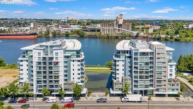 Seventh-floor views of the Willamette River from the living room - photo 1