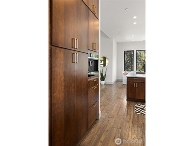 Mountain living meets timeless comfort in this beautifully - photo 11