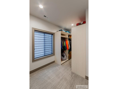 Luxury, privacy, and space come together in this extraordinary 4 - photo 15