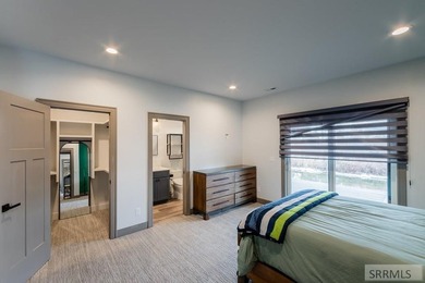 Luxury, privacy, and space come together in this extraordinary 4 - photo 16