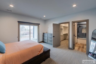 Luxury, privacy, and space come together in this extraordinary 4 - photo 18