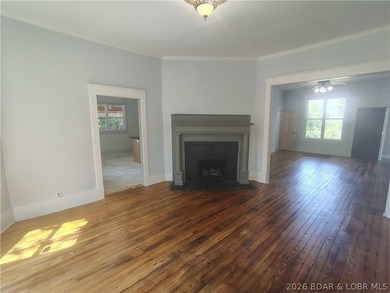BARGAIN PRICED - MOTIVATED SELLERS! Historic Charm Meets Modern - photo 19