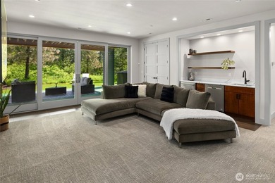 Mountain living meets timeless comfort in this beautifully - photo 20