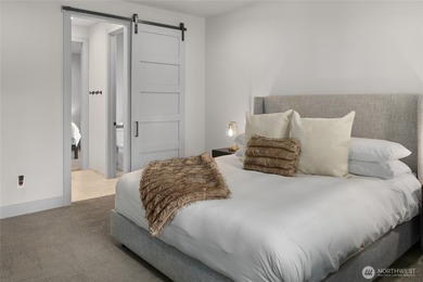 Mountain living meets timeless comfort in this beautifully - photo 25
