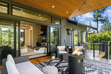 Mountain living meets timeless comfort in this beautifully - photo 31