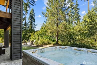 Mountain living meets timeless comfort in this beautifully - photo 38