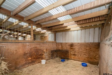 Just minutes from Lake Jacksonville, this beautifully renovated - photo 45
