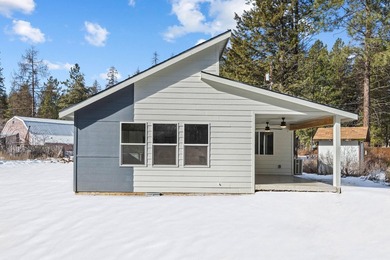 North Twin Lake Home For Sale in Inchelium Washington