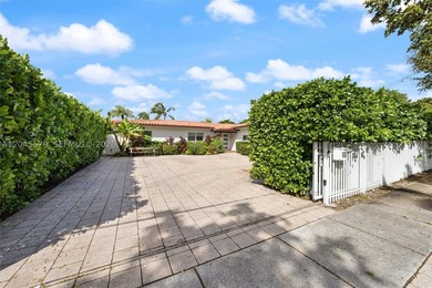 Experience waterfront living at its finest in this fully - photo 1