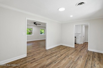 Shhh... Lakeview Heights is one of Clinton's best-kept secrets! - photo 14