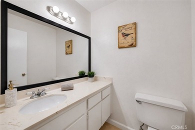 Welcome to this beautifully maintained townhome offering comfort - photo 14