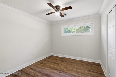 Shhh... Lakeview Heights is one of Clinton's best-kept secrets! - photo 22