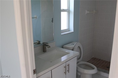 Fully Renovated & Move-In Ready! 3 Bedrooms 2 Bathrooms Double - photo 12
