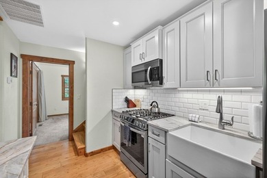 Fabulous fully remodeled 2BR single-family ski cottage in - photo 12