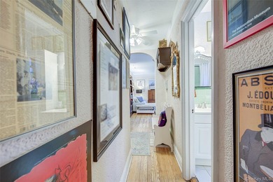A rare find! Cozy & inviting *railroad style* 1 bedroom, in the - photo 13
