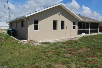 Fully Renovated & Move-In Ready! 3 Bedrooms 2 Bathrooms Double - photo 15
