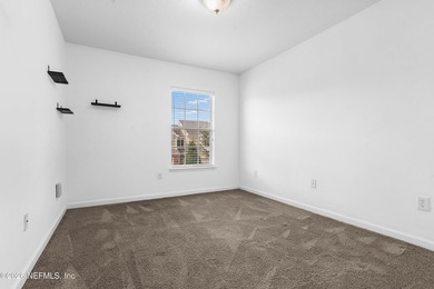 Come find this hidden jewel! Move In Ready townhome in the heart - photo 22