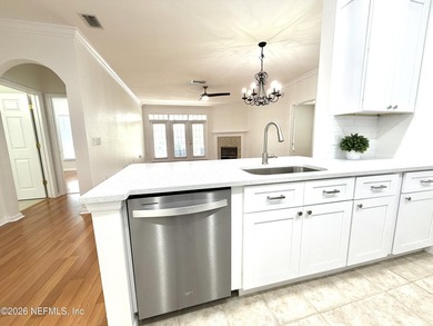 Welcome to Heritage Deerwood living at its finest! This - photo 8