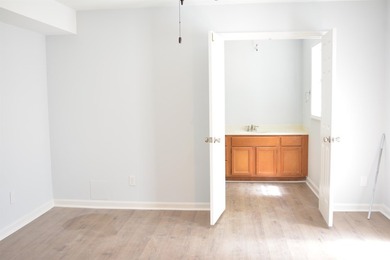 New Reduced Price! Beautifully renovated 1,754 sq ft golf course - photo 11