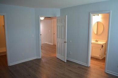 New Reduced Price! Beautifully renovated 1,754 sq ft golf course - photo 23