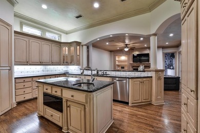 This spectacular Georgian Style beauty was the Peoples Choice