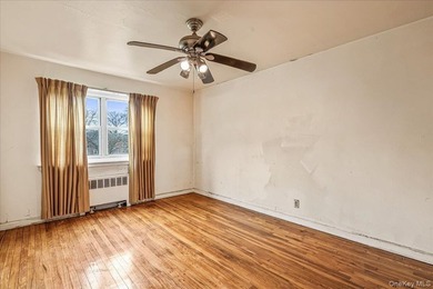 Welcome to this inviting lower-level one-bedroom, one-bath - photo 15