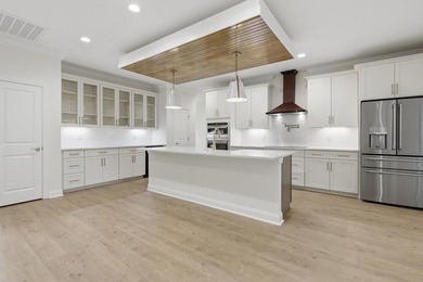 Welcome to 903 Inlet View Drive in the coveted gated community - photo 18