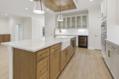 Welcome to 903 Inlet View Drive in the coveted gated community - photo 20