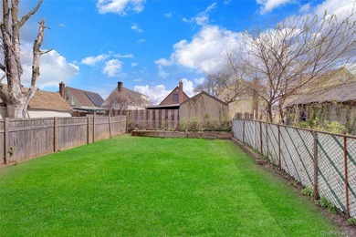 This is the one! Fantastic colonial style home with new driveway - photo 21