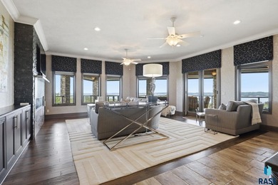 Discover a truly exceptional fully furnished, turn-key luxury - photo 21