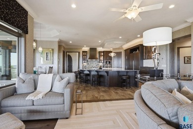 Discover a truly exceptional fully furnished, turn-key luxury - photo 22