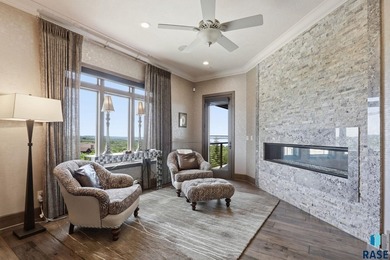 Discover a truly exceptional fully furnished, turn-key luxury - photo 23