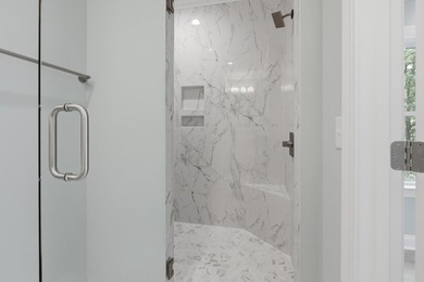 Welcome to 903 Inlet View Drive in the coveted gated community - photo 35