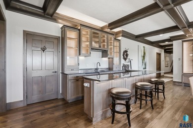 Discover a truly exceptional fully furnished, turn-key luxury - photo 38
