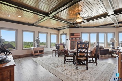 Discover a truly exceptional fully furnished, turn-key luxury - photo 42