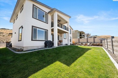 Discover the perfect balance of luxury, comfort, and space in - photo 43