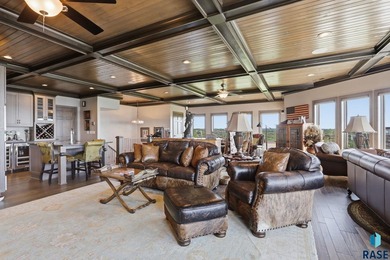 Discover a truly exceptional fully furnished, turn-key luxury - photo 43