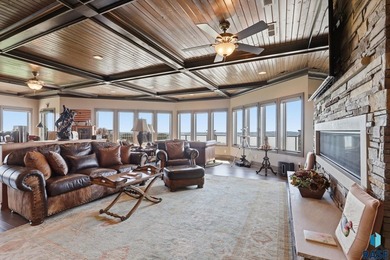 Discover a truly exceptional fully furnished, turn-key luxury - photo 44