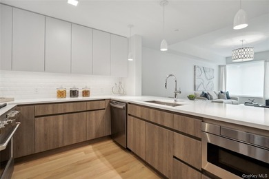 Immediate occupancy available in The Rose at Great Neck. 40-New - photo 7