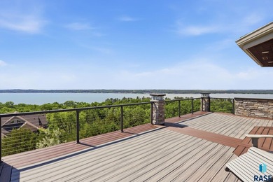 Discover a truly exceptional fully furnished, turn-key luxury - photo 48