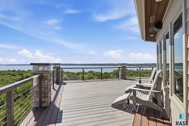 Discover a truly exceptional fully furnished, turn-key luxury - photo 49