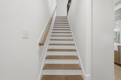 Welcome to 903 Inlet View Drive in the coveted gated community - photo 60