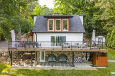 Welcome to 825 Plainview Drive known as ''Lone Oak Lakehouse'' - photo 8